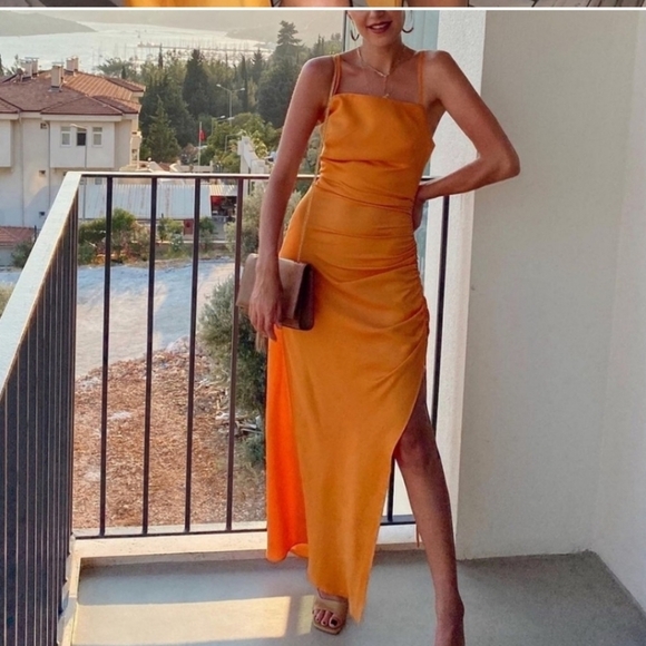 ZARA LONG SLIT DRESS  ORANGE RUCHED SIZE XS - Picture 9 of 14